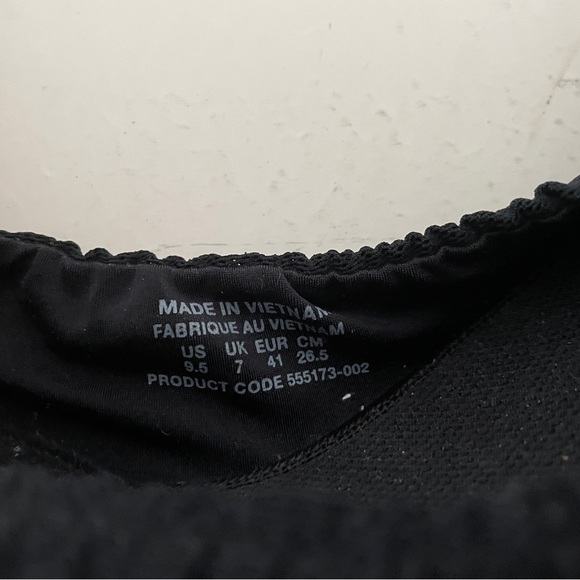 Pink/Black Nike Studio Wraps - Picture 3 of 6